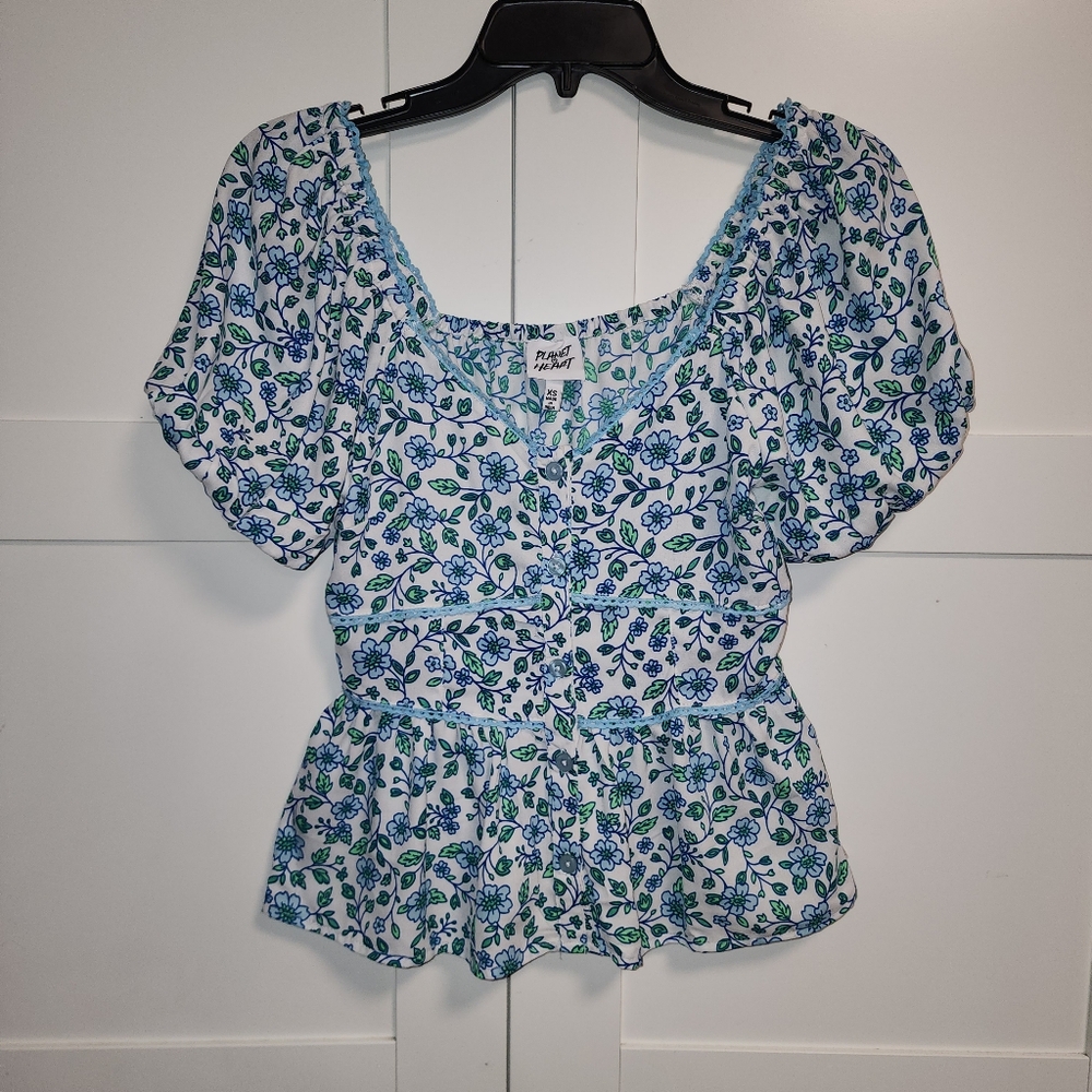 Blouse: Planet Heart blue floral (Size x-small)